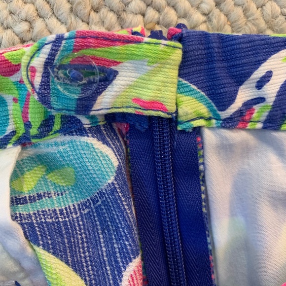 Lilly Pulitzer Scallop Shorts - Picture 5 of 6